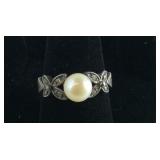 Size 7 Sterling Silver Pearl Ring 3 grams,