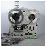 Akai Reel to reel X-150D. Comes with owners