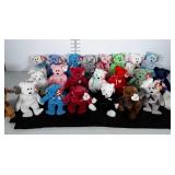 Large lot of Beanie Babies. All still have