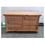 Two over four drawer dresser, made by Broyhill