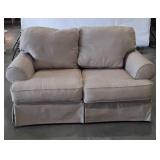 Living Room Loveseat, 2 pillow back cushions, a