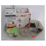 Kitchen goods, toaster, glass reamer, cookie