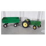 ERTL John Deere Tractor, with Ertl Wagon