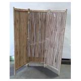 Bamboo dressing screen
