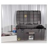 Sterlite portable Storage container with Spray