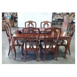 Queen Anne footed dining table, with six chairs,
