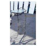 Outdoor stand with baskets