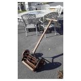 Reel mower, is missing tire