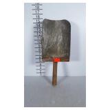 Primitive feed scoop