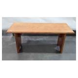 Oak bench, solid and well made, 40 x 16 x 17