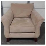Thomasville living room chair, overall in good