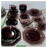 35 pieces Hazel Atlas Moroccan amethyst