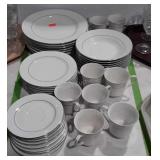 38 pieces classic Platinum, service for 7 plus