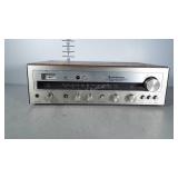 Kenwood KR-2600 reciever. Powers up. Missing Bass