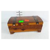 Cedar dresser box