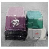 Group of six totes, four with no lids and two odd