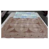 Quilt wall hanging / throw in nice condition, 46