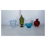 Art / Colored Glass vases and bowls, all in nice