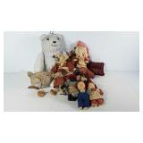 Toys, chenille bear and Santa, dolls, etc.