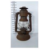 DIETZ LANTERN. globe had crack.