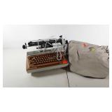 Typewriter, Smith-Corona electric Cornamatic 8000