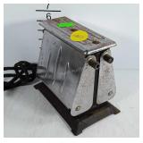 Early electric toaster, works