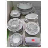 Noritake China set, made in Japan. 39 pieces.