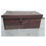 Pine Box, Trunk storage type, lid needs hinge