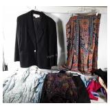 Ladies clothes lot, sizes run 12-16