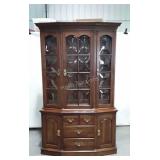 Pennsylvania House China Closet, 2pc unit, top