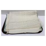 Tray with table runners and linens