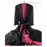 Vintage house coat / robe, quilted fabric with