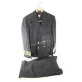 Naval uniform, no size markings, has a couple of