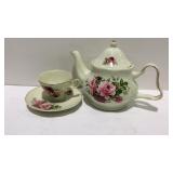 Formalities teapot with cup/saucer