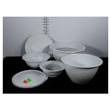 The Pampered Chef nesting colander Mixing bowl