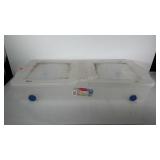 Underbed storage bin with wheels and hinged lid