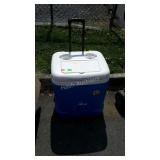 Igloo cooler on wheels Ice Cube