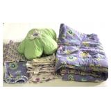 Youth bed ensemble,  sheets, pillowcases,