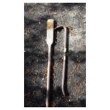 Crowbar and digging bar, bent