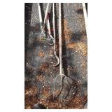 Long handled tools 3 hand cultivator, pitchfork