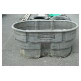 Rubbermaid Livestock Water Trough, 100 gallon