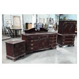 4pc Pine Bedroom Furniture Lot.  Multi drawer