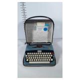Webster XL-300 Typewriter in zip-up case. Comes