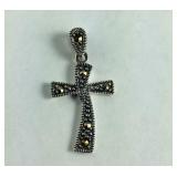 Sterling silver cross pendant