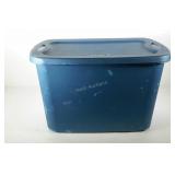 STERILITE 18 gallon tote with lid.