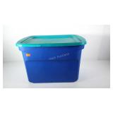 Sterilite storage tote with lid