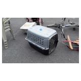 Petmate brand dog kennel, measures 26  x 20 in x