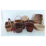 Basket lot, several with apple design