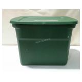 STERILITE 18 gallon tote with lid.