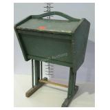 Painted sewing stand. Nice chippy paint.